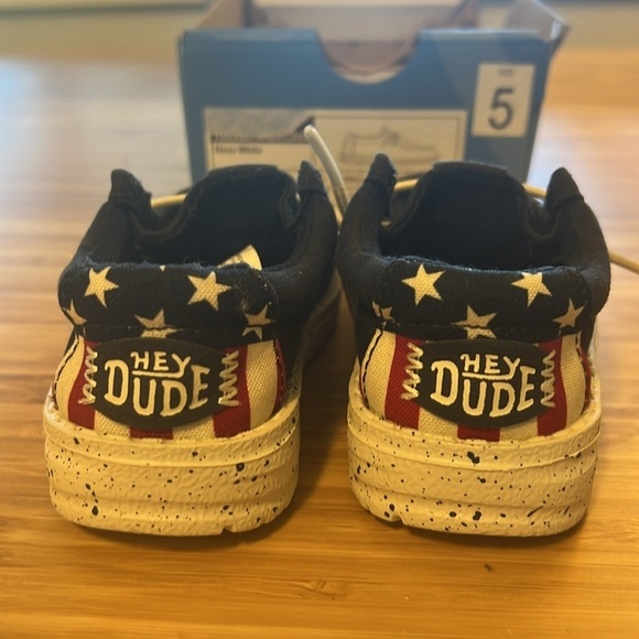 HEY DUDE Toddler Americana Navy White Shoe Size 5 C Brand New - Picture 3 of 7